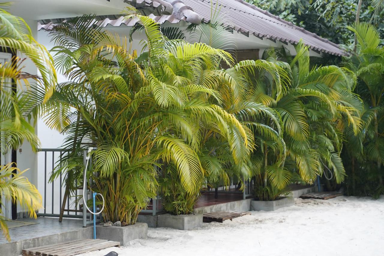 White Sand Ark Resort Sok San Village Exterior foto